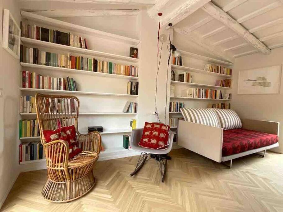 Attico Con Due Terrazze Al Pantheon, Apartment